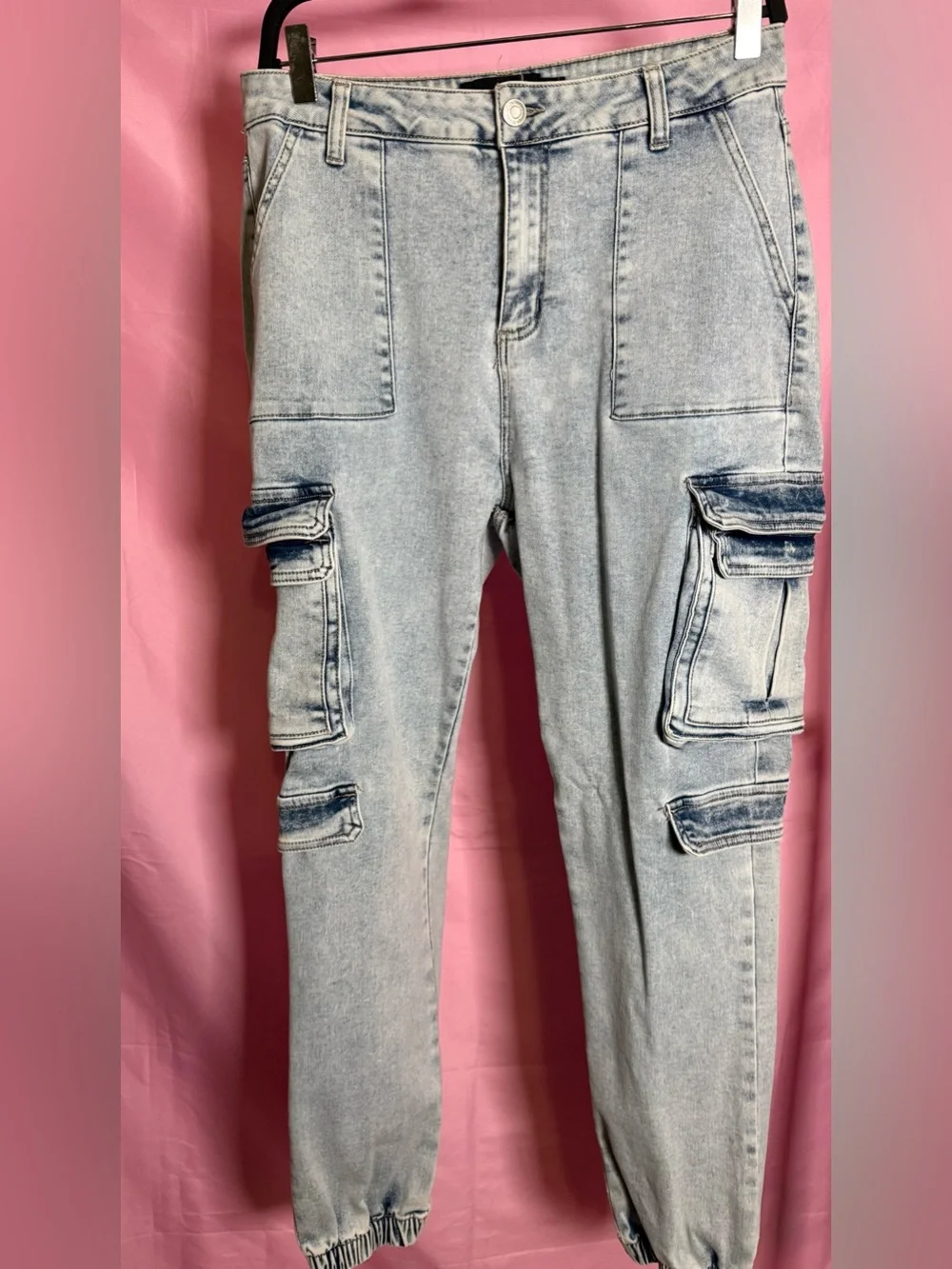 Women’s Light Wash Cargo Denim Joggers Jeans- Light Blue Size Large